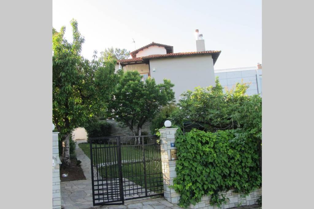 Traditional Villa Appartment With Garden, Also For Gatherings ,15 Minutes From Thessaloniki Airport Εξωτερικό φωτογραφία